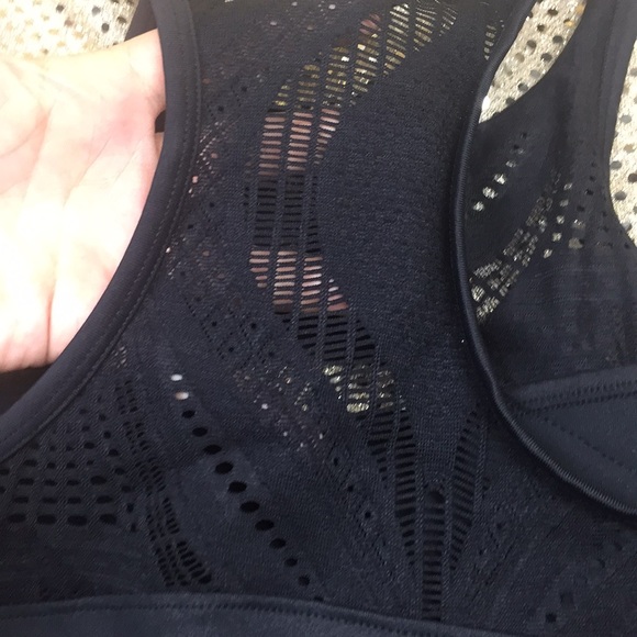 Nwt Bebe lace keyhole workout tank - Picture 7 of 8
